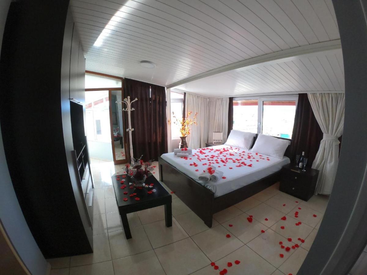 Hotel Anxhelo Kuçovë Extérieur photo