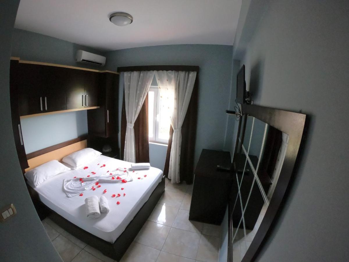 Hotel Anxhelo Kuçovë Extérieur photo