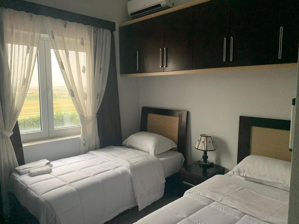 Hotel Anxhelo Kuçovë Extérieur photo