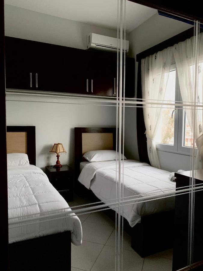 Hotel Anxhelo Kuçovë Extérieur photo